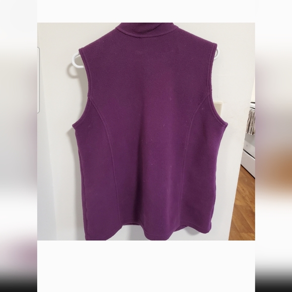 LLBean Plum Fleece Outdoor Vest Large - Picture 2 of 3